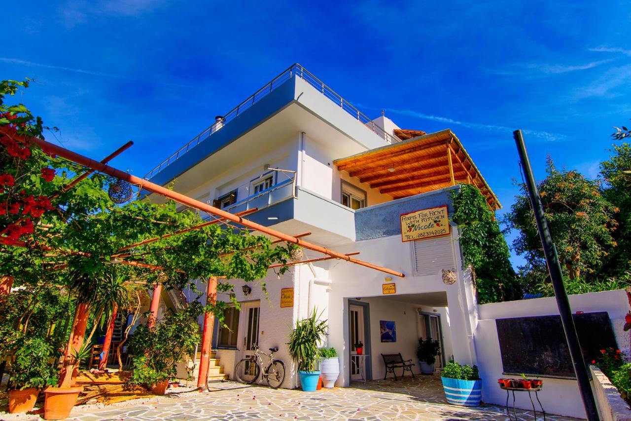 Nicole Rooms Palaiochora Exterior photo