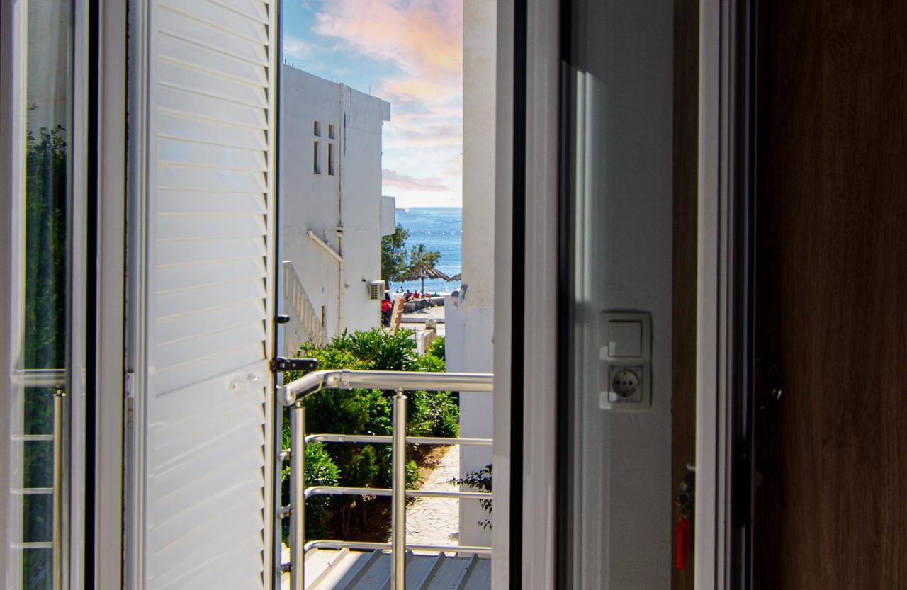 Nicole Rooms Palaiochora Exterior photo